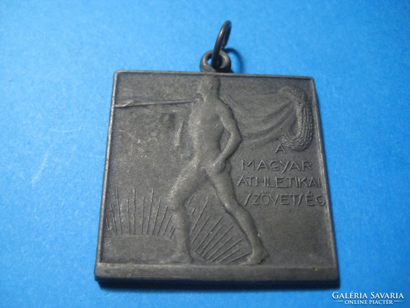 Hungarian Athletics Association. Old badge 30 x 30 mm