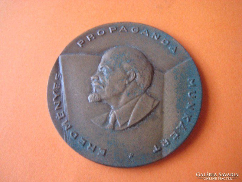 Lenin propaganda   kitüntetés  a 70 es  évekből    68 mm