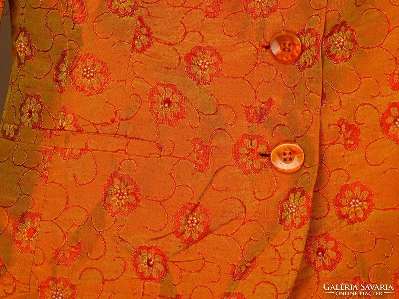 0W228 Narancs hímzett gyöngyös női blézer