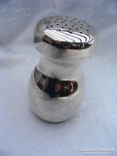 Rich, thickly silver-plated, more modern style, interesting shape, full-bodied sugar sprinkler
