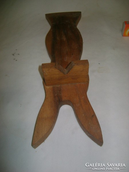 Csizma vagy cipő lehúzó fából - nyúl, nyuszi forma