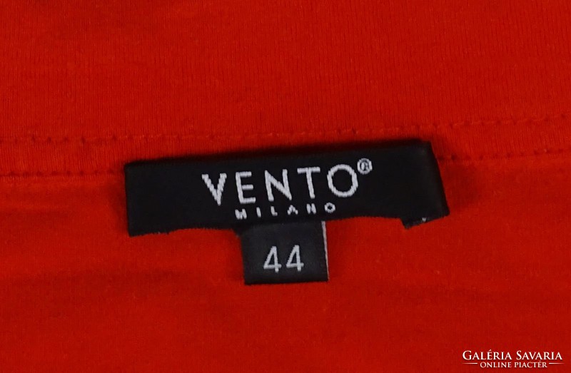 0V957 Vento piros rövid ujjú női felső 44