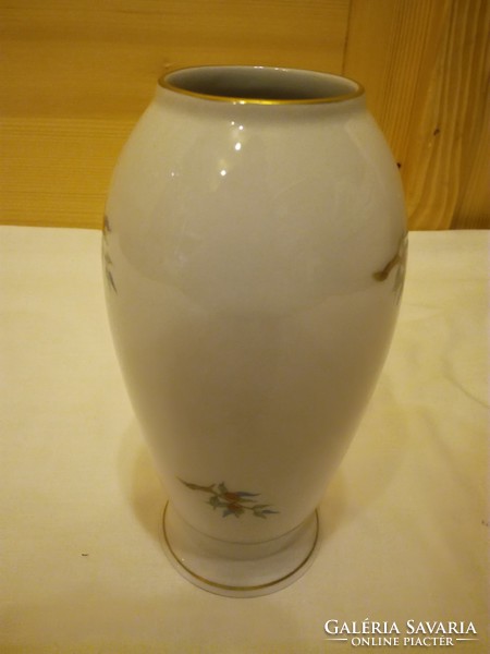 ​Herend Hecsedli, rosehip pattern porcelain vase