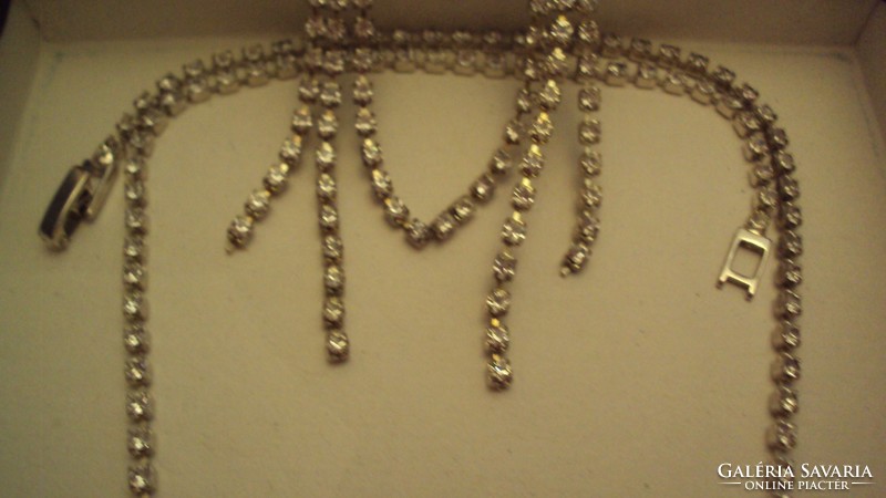 Brand new rhinestone, bijou jewelry set.-