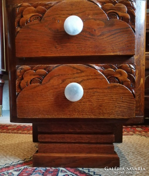 Szépséges art deco éjjeliszekrény