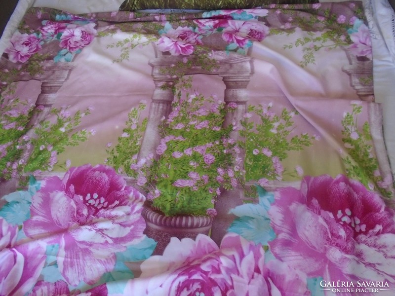 Pink, romantic bedding set.