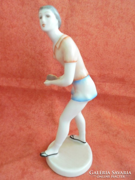Hollóházi porcelán pin-pongos figura