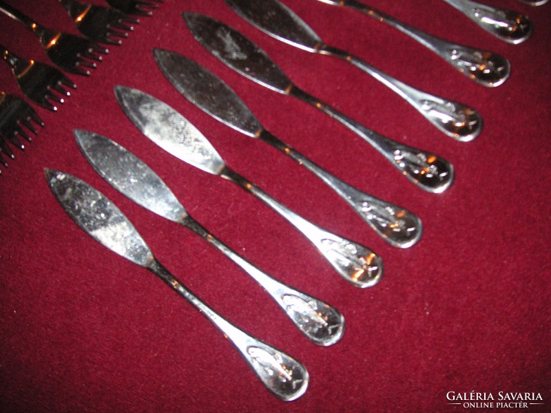 Fish plate, esmeyer, 10 knives (19.5 cm) and 12 forks (17 cm)