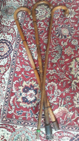 3 db bambusz sétabot, gyűjteményből