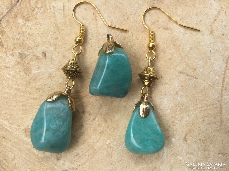 Fabulous turquoise amazonite earrings and pendant