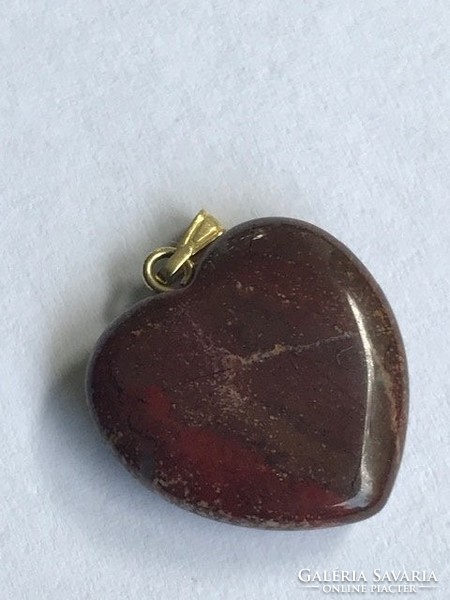 Jasper heart shaped pendant, 2 x 2 cm