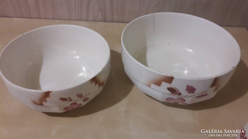 Granite bowl with flower pattern / only the big bowl is there !!!!