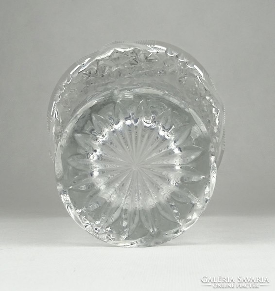 0Y011 Régi csiszolt kristály váza 18 cm