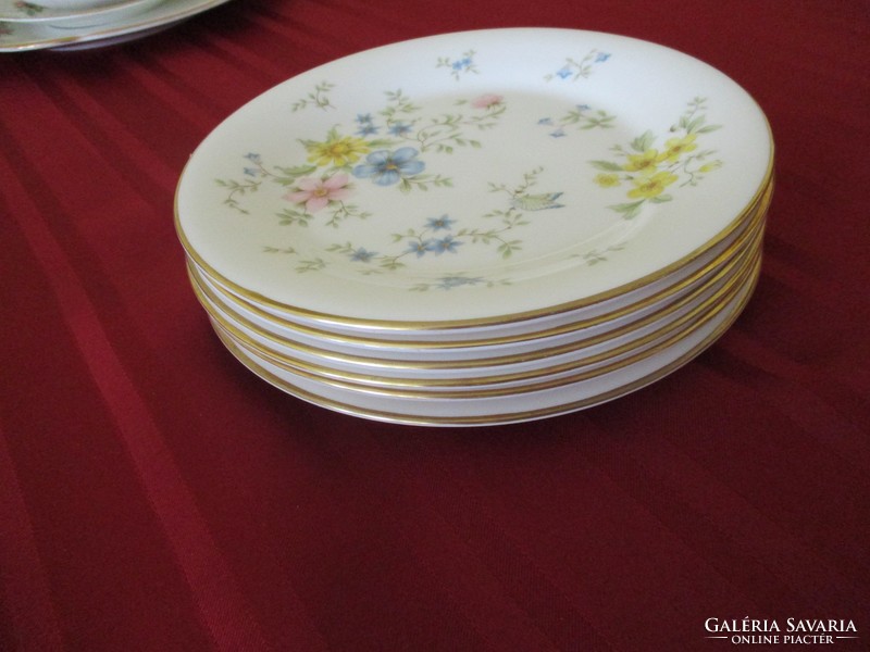 Royal Doulton virágos süteményes tányérok