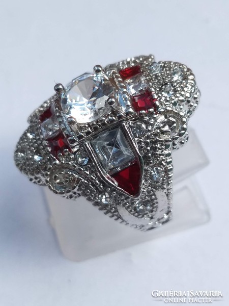 Vintage 925-s töltött ezüst (SF) gyűrű, rubin és fehér CZ kristályokkal