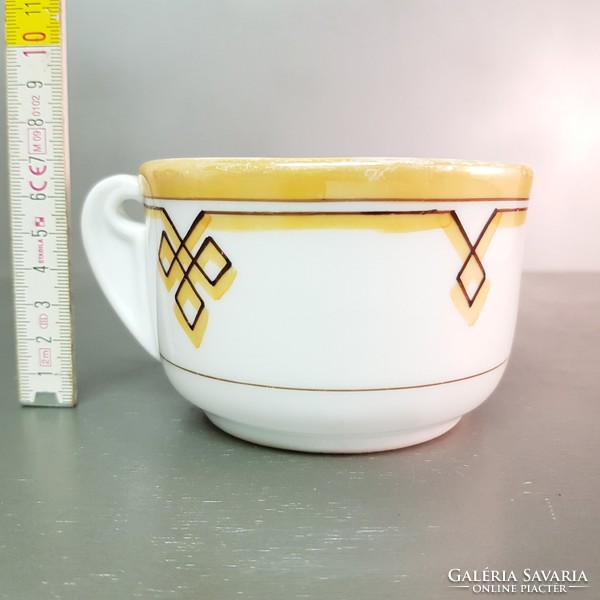 Czech elbogen porcelain small cups (861)