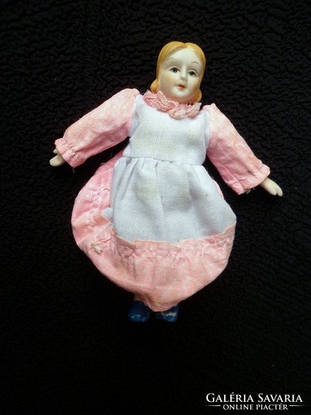 Dollhouse tiny porcelain doll