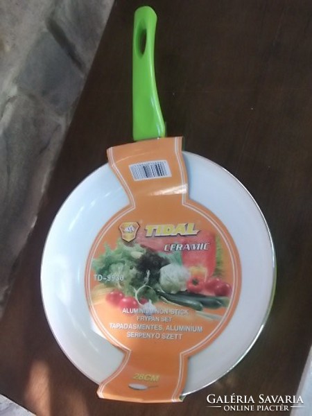 Special price! Large non-stick ceramic pan with insert, 28 cm