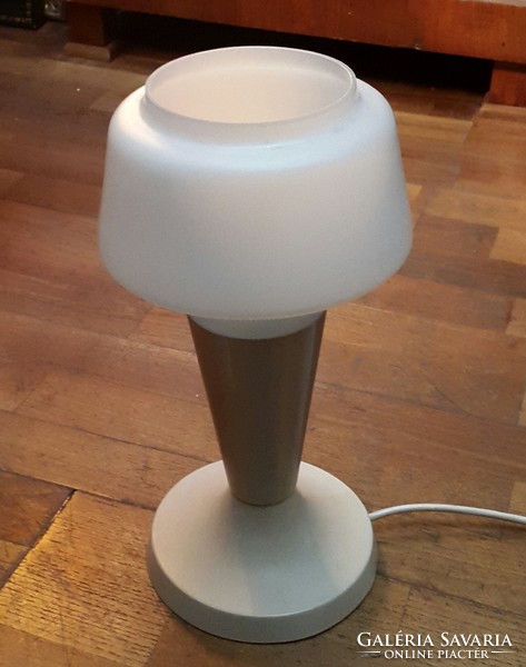 A pair of bedside lamps from the 60s, in faultless, working condition.37 Cm