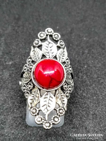 Filigrán rozsdamentes acél gyűrű (Stainless Steel) piros howlit kővel