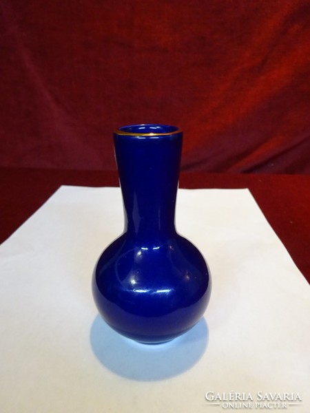 Japanese porcelain vase, cobalt blue with gold pheasants, 9.5 cm high. He has!