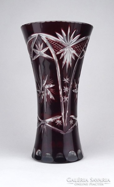 0Y656 Régi bordó kristály váza 19 cm