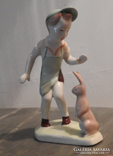 Kisfiú nyuszival - régi Budapest Aquincumi porcelán figura