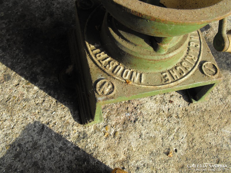 Large 1910 iron coffee grinder grinder cast iron grinder grinder shop rarity