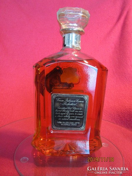 Canadian club whiskey 1975 (59 years old)