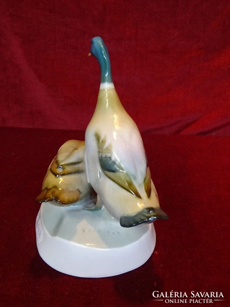 Pair of Zsolnay porcelain wild ducks, antique. Showcase quality with beautiful colors. He has!