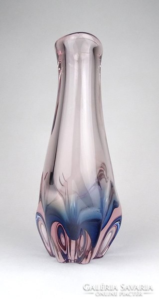 0Y885 Fújt lila BOHEMIA üveg váza 22.5 cm