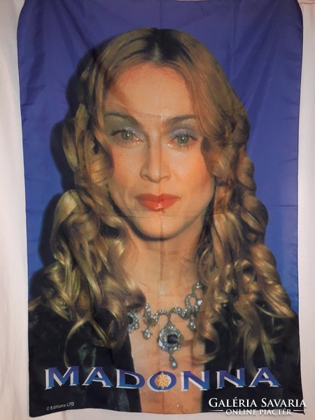 110 cm x 75 cm Madonna műselyem vagy polyester nagy méretű poszter