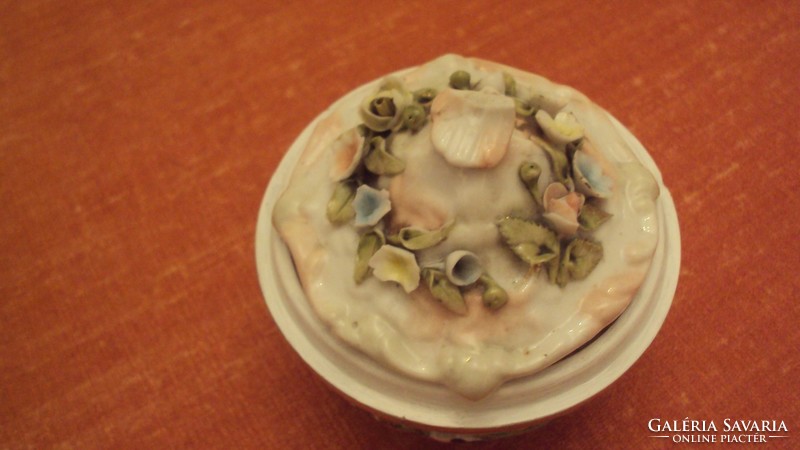 HERENDI, áttört porcelán bonbonier alj (sérült) restaurált.Gyűrűtartónak !