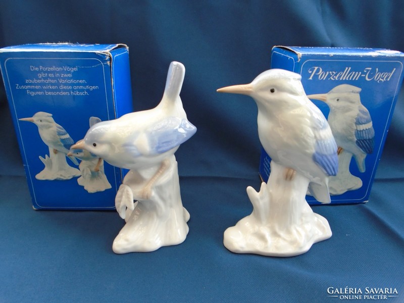 2 db német porcelán figura madár  saját dobozában  mindkettő  13cm magasak szép színekben pompáznak 