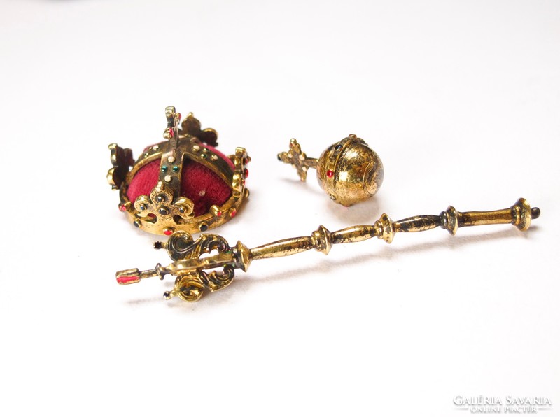 Gold-plated silver miniatures of Czech coronation jewels.