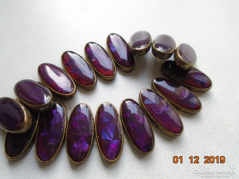 Fire-gilded bronze oval socket bracelet made of playful purple enamel beads