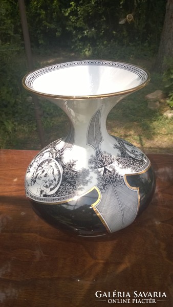Hollóházi  Szász-Jurcsák nagy hasas vázája-díszváza-öblös váza hibátlan ép m 24 cm