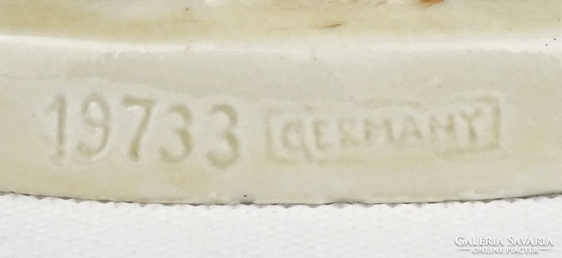 0Y445 Pitiző foxik német porcelán figura 14.5 cm