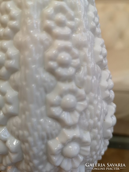 Tejopál white glass vase 25 x 12 cm