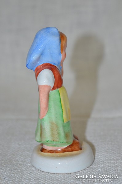 Kislány figura ( DBZ 00121 )