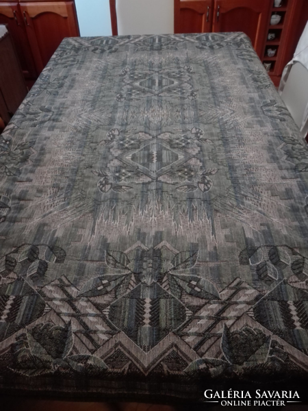 Woven tablecloth, 165 x 135 cm