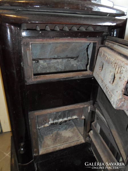 Vintage tile and cast iron fireplace, stove - wilhelmshütte bornum (wood-burning stove)