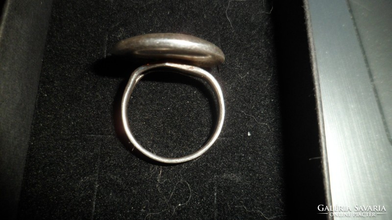 Silver ring / mother of pearl