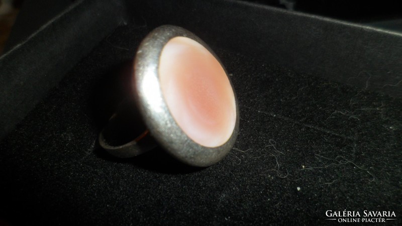 Silver ring / mother of pearl