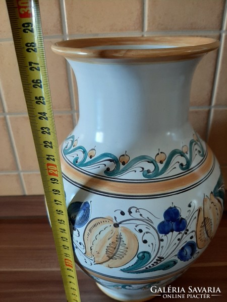 Haban vase is 28 cm high