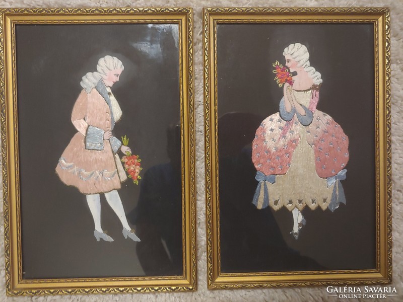 Wonderful silk picture depicting a couple, baron and barones embroidered on silk. 26 X 38 cm