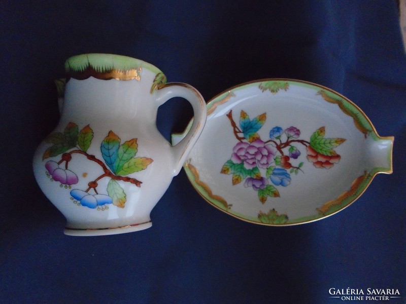 2 Herend Victoria pattern milk spouts from 1839, Herend Victoria pattern ashtray vbo