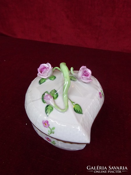 Herendi porcelán bonbonier, rózsával a tetején. hossza 12 cm, magassága 9 cm. Vanneki!
