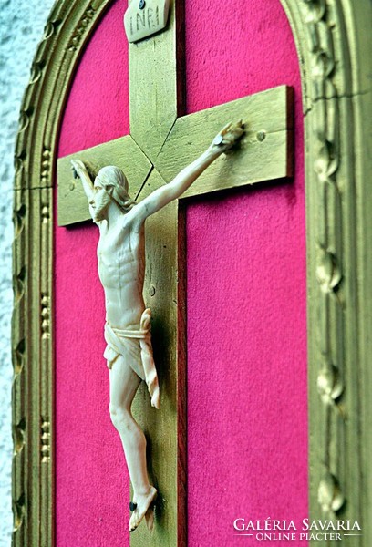 14. Antique, ivory Jesus Christ (12.8Cm), cross, corpus, crucifix in 34.5Cm frame!