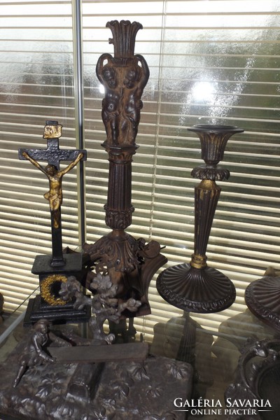 Antique 100pcs Iron Sculpture Cast Iron Collection Sculpture Ashtray Candlestick Calamary Stove